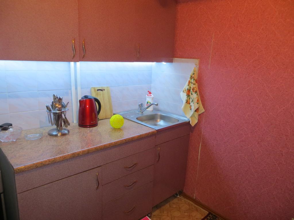 Paradise Apartment Bishkek Room photo